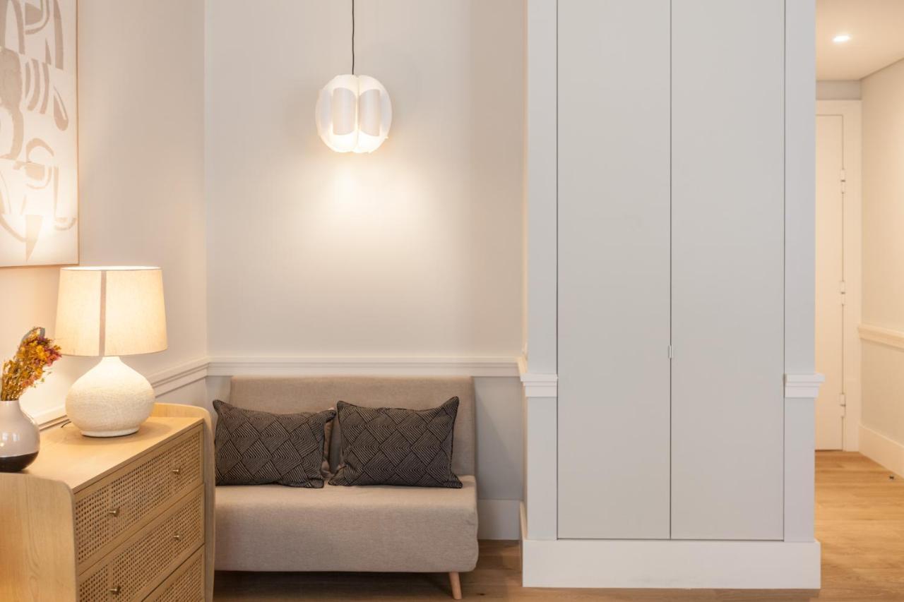 דירות ליסבון Flh Praca Rossio Contemporary Flat מראה חיצוני תמונה
