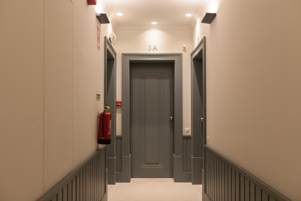 דירות ליסבון Flh Praca Rossio Contemporary Flat מראה חיצוני תמונה